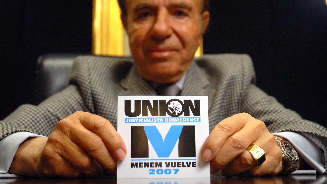 Carlos Menem en campaña.