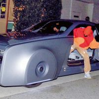 EL AUTO FUTURISTA DE JUSTIN
