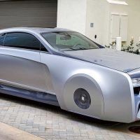 EL AUTO FUTURISTA DE JUSTIN