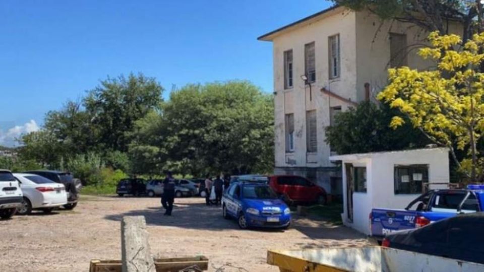 En la ciudad de Córdoba hallaron cuerpo de una mujer estrangulada.