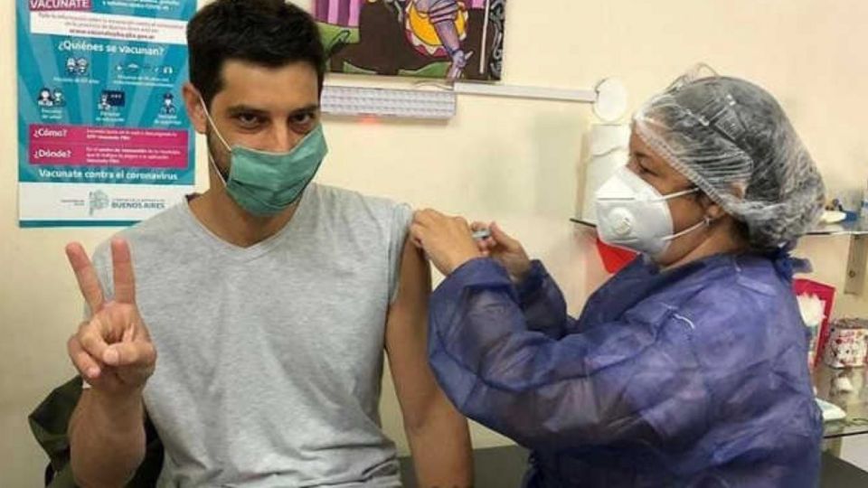 Jóvenes de 18 años recibieron la vacuna Sputnik V contra el coronavirus en Chivilcoy.