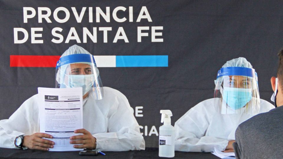 El gobierno de Santa Fe lanzó el registro para inscribirse a la vacunación en la provincia.