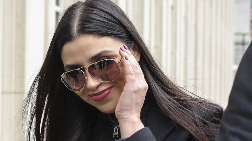 Emma Coronel Aispuro, de 31 años, con doble nacionalidad estadounidense y mexicana, es madre de dos mellizas hijas de Guzmán.