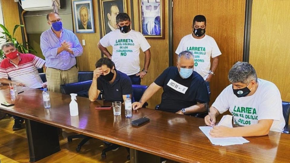 Camioneros llegó a un acuerdo y levantó el paro de recolectores de residuos.