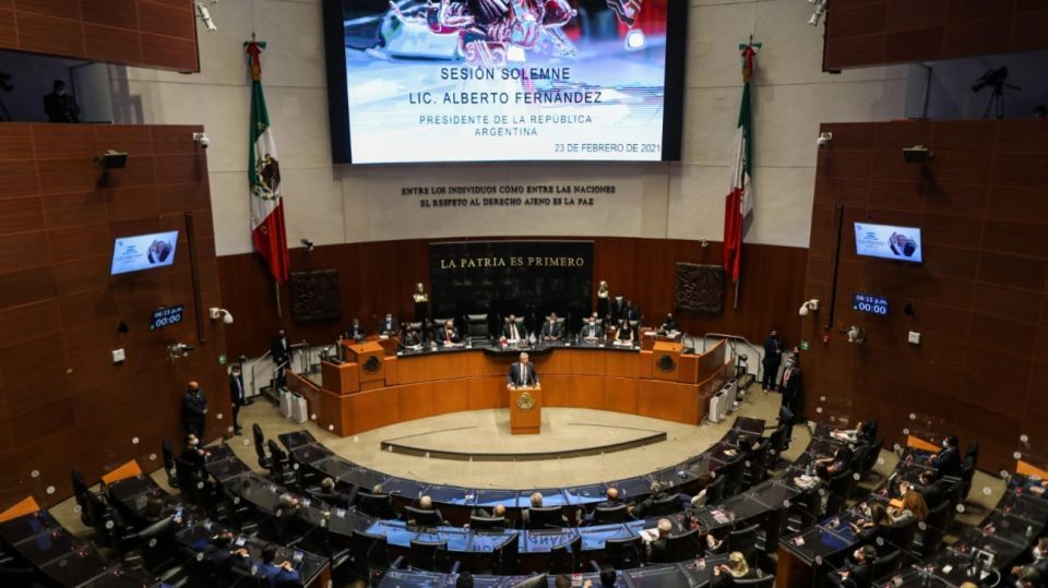 Alberto Fernández Viaje México