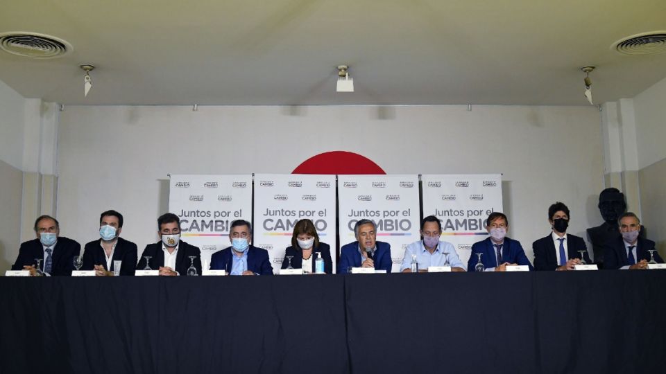 Vacunatorio VIP juntos por el cambio g_20210224
