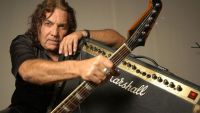 Alberto Fernández y la verdadera historia de la guitarra de Pappo
