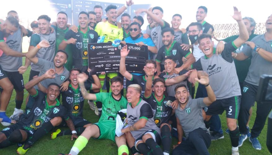 El festejo de Estudiantes de San Luis
