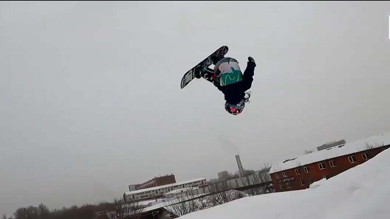 Vasilisa Ermakova nena rusa que es un crack del snowboard.