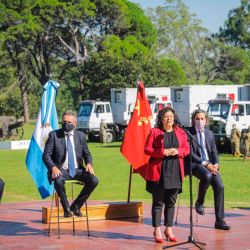 Vizzotti con Santiago Cafiero y Agustín Rossi en Campo de Mayo | Foto:cedoc