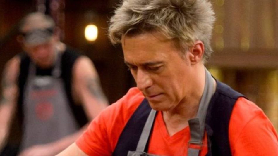 La historia de Cae en Masterchef : fue estafado por un empresario en España y se quedó sin nada 