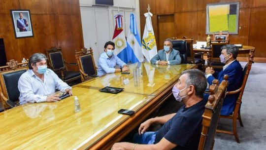 FERROURBANO. El viernes por la noche, Llaryora con Caserio en el Palacio 6 de Julio.