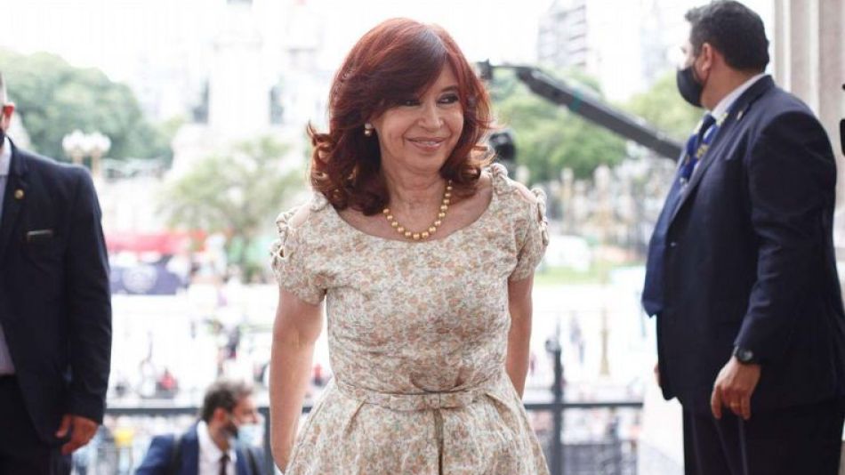 Cristina Kirchner y el look sin barbijo para la Apertura de sesiones ordinarias en el Congreso