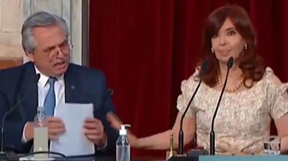 gestos Cristina Asamblea legislativa 20210203