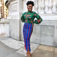 Quién es Chimamanda Ngozi Adichi, la escritora feminista elegida por Beyoncé