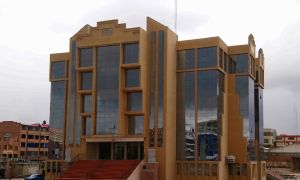 Video: siete estudiantes universitarios murieron en Bolivia tras caer de un cuarto piso