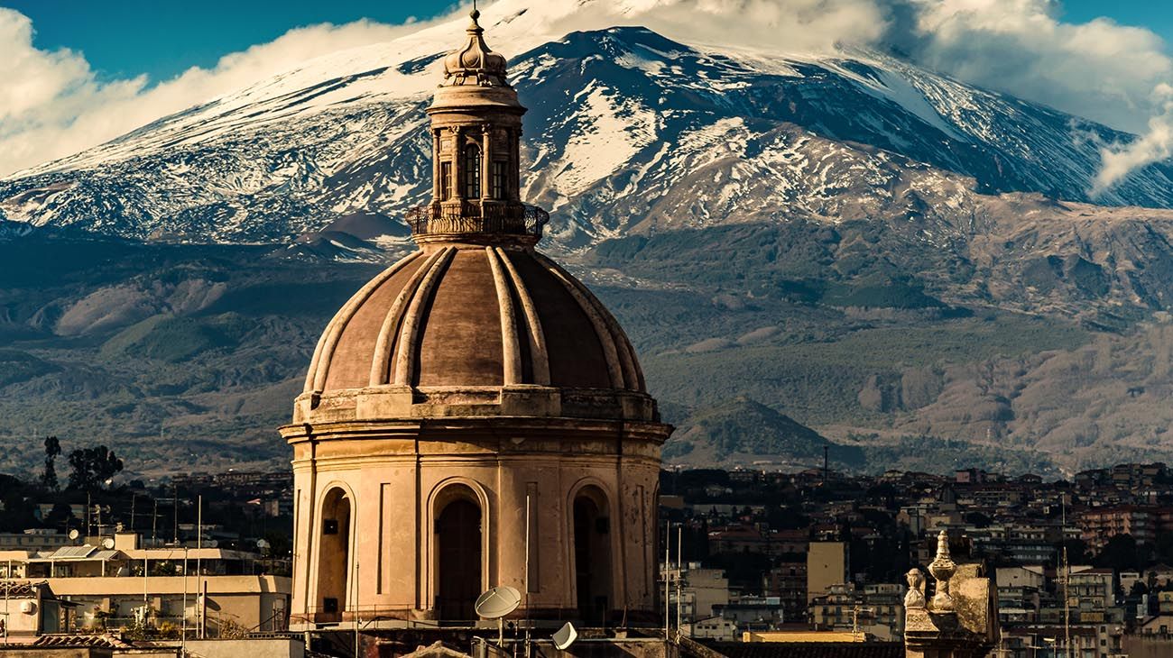 El pueblito de Randazzo, en Catania, Sicilia