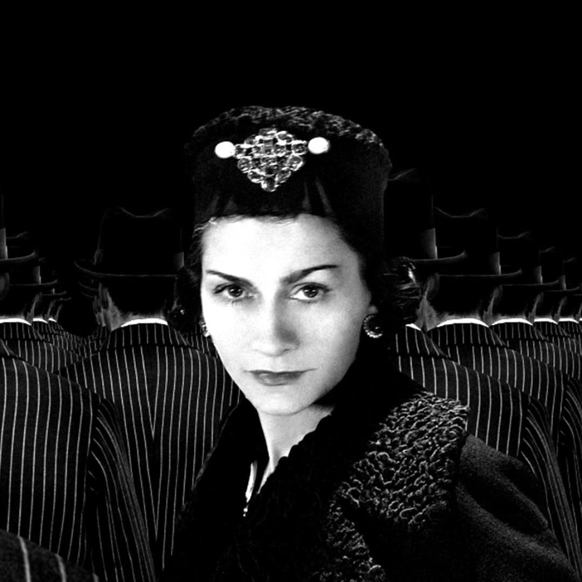 Marie Claire | Día Internacional de la Mujer: Coco Chanel, la mujer que le  puso pantalones al feminismo