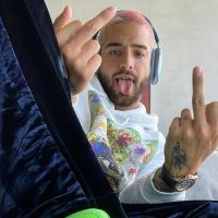 Mirá el reloj de Maluma de 500 mil dólares con diamantes de todos los colores