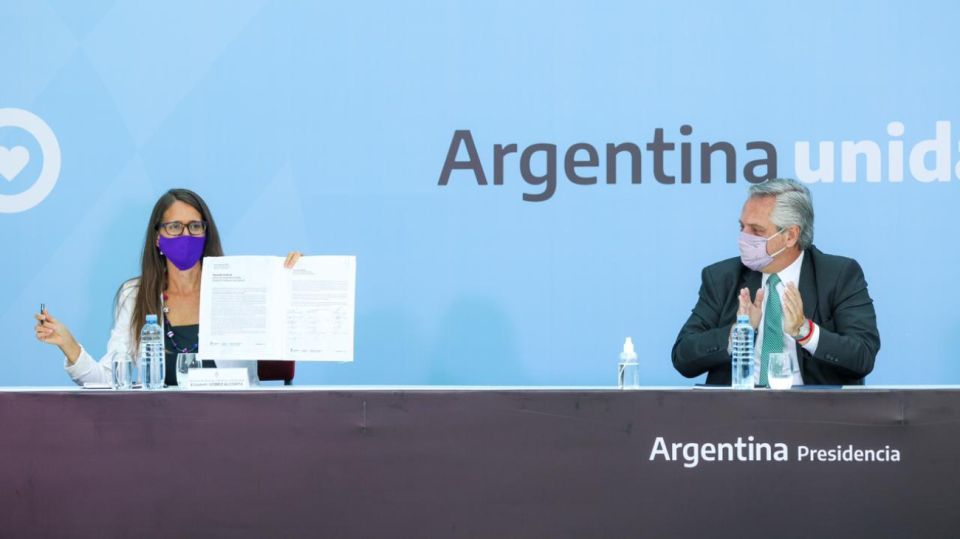 Alberto Fernández en el acto por el Día Internacional de la Mujer.