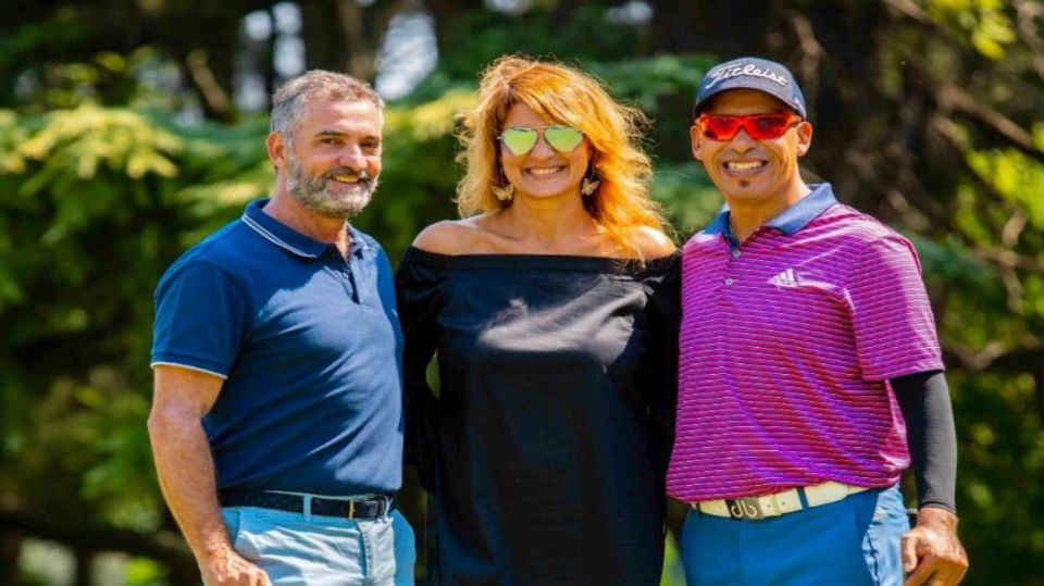 Los ganadores junto a Lorena Palacios, co-funder de LP Producciones, organizadora del evento.