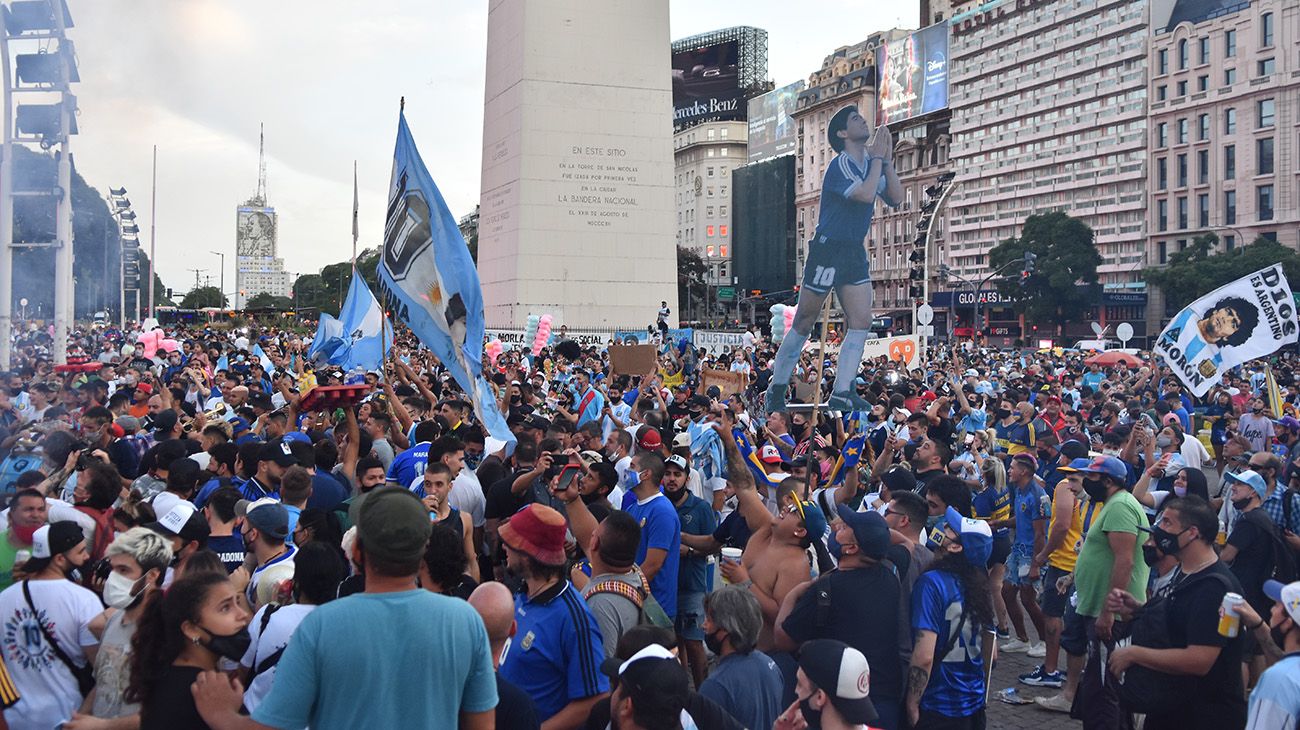 Marcha y reclamo por Justicia en la causa que investiga la muerte de Maradona.