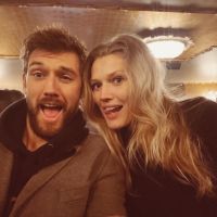 Toni Garrn y el actor Alex Pettyfer confirmaron que están esperando a su primer hijo