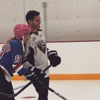 Luisana Lopilato y Michael Bublé mostraron la pista de hockey sobre hielo que tienen en su casa