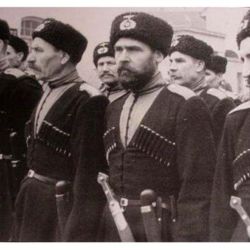 Algunos líderes cosacos, entre ellos, Pyotr Krasnov y Andrei Shkur, comenzaron a realizar un llamado a todos los cosacos con el objetivo de que se unieran a pelear contra los comunistas.