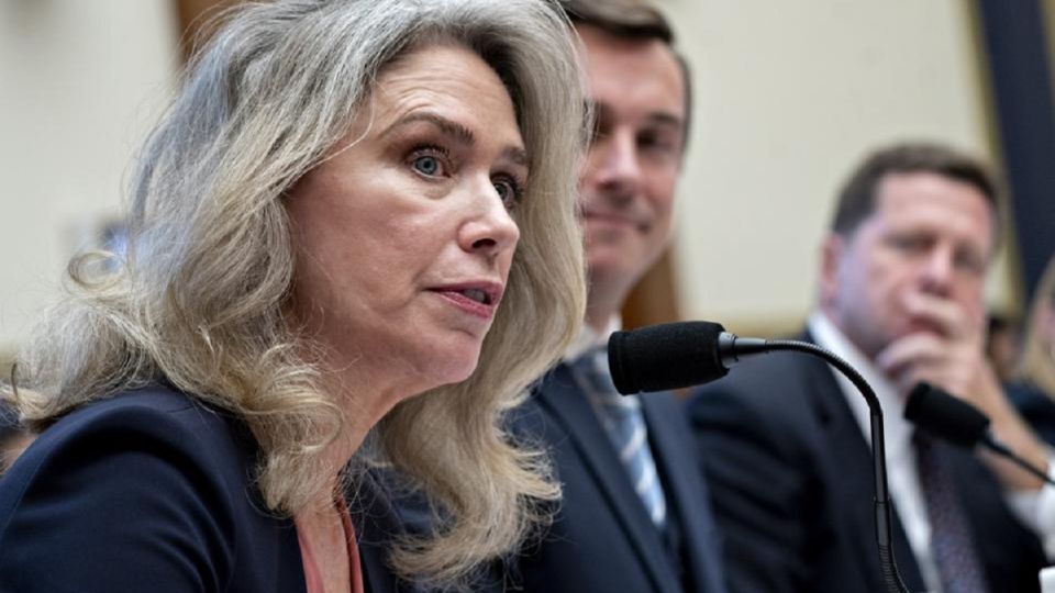 Allison Herren Lee - Comsión de Bolsa y Valores de Estados Unidos - SEC