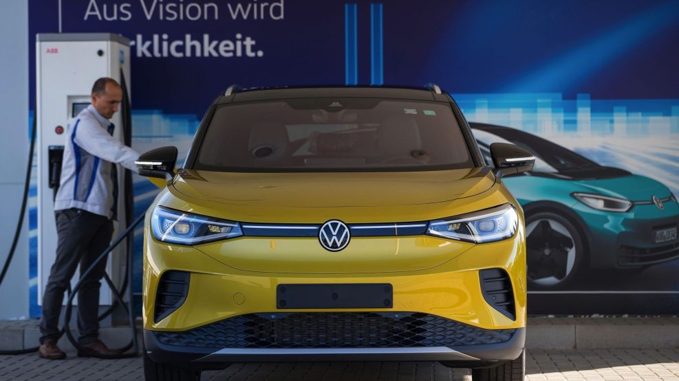 New Volkswagen ID.4 Electric Car Takes Aim at SUV Buyers