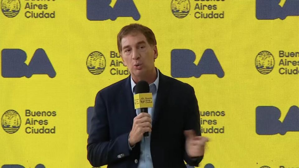 conferencia de prensa de Diego Santilli por el caso Maia 20210317