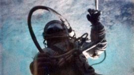 A las 07:00 GMT del 19 de marzo de 1965 Leonov y su compañero Pavel Belyayev emprendieron el viaje hacia el espacio.