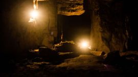 Los 15 voluntarios deben permanecer durante 40 dìas en el interior de una cueva oscura.