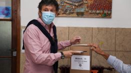 Gustavo Posse fue a votar en la interna de la UCR bonaerense