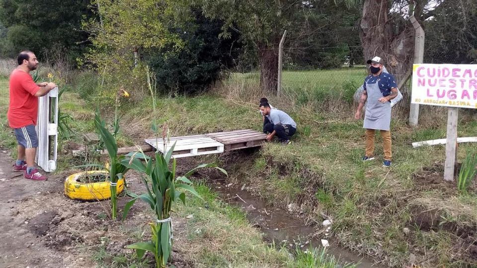 De basural a jardín de plantas x los vecinos 20210322
