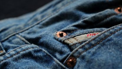 Jeans cut out: la nueva tendencia dénim que está triunfando en redes sociales