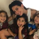 Cinthia Fernández mostró por qué su hija Bella tiene abdominales 
