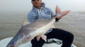 Básicamente la línea la armamos con un chicote corte de nylon del 100.