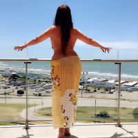 ¡En topless y sin photoshop! Moria Casan revolucionó las redes sociales