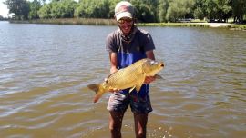 El lago de Tandil, en plena ciudad, nos brinda la oportunidad de distintas pescas.
