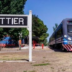 El tren a Plottier volvió a funcionar después de 29 años.