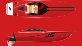 El casco será fabricado en fibra de carbono y Kevlar con el fin de lograr la máxima ligereza y al mismo tiempo la mayor rigidez.