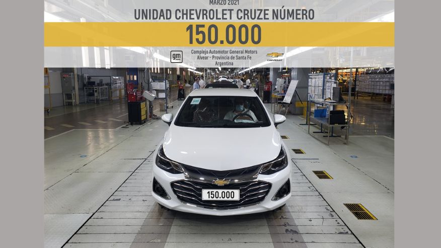 General Motors fabricó la unidad 150.000 del Chevrolet Cruze en Argentina