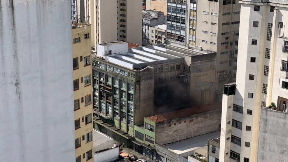 Folha de Sao Paulo incendio g_20210330
