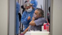La Ciudad comenzó a vacunar a los mayores de 75 años contra el coronavirus 20210331