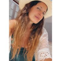 Qué es el co wash, el método que Isabel Macedo elige para lavarse el pelo
