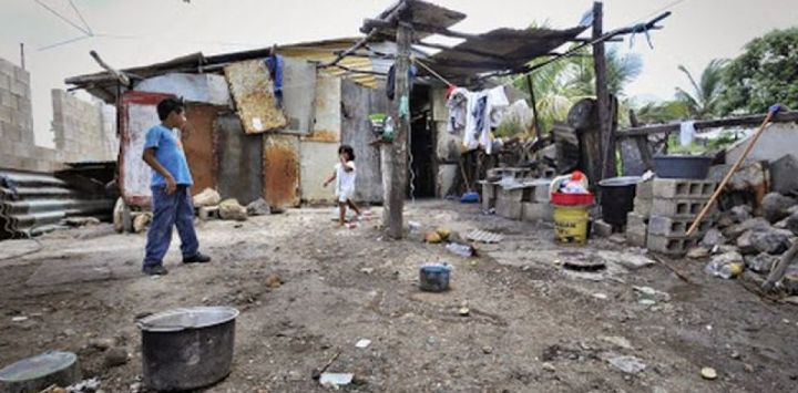 Pandemic and economic crisis pushes poverty rate up to 42% | Buenos ...