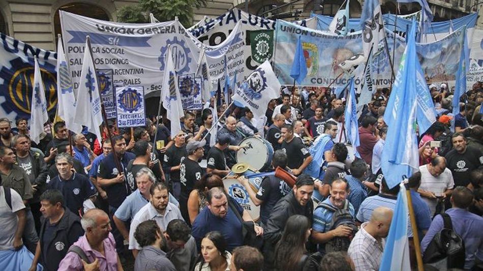 UOM paritarias