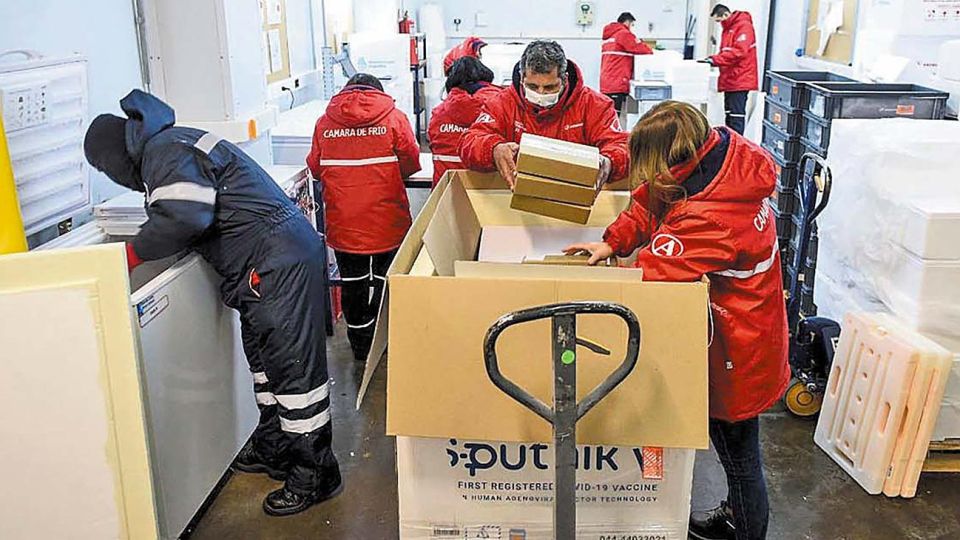 20210403_sputnik_distribucion_telam_g